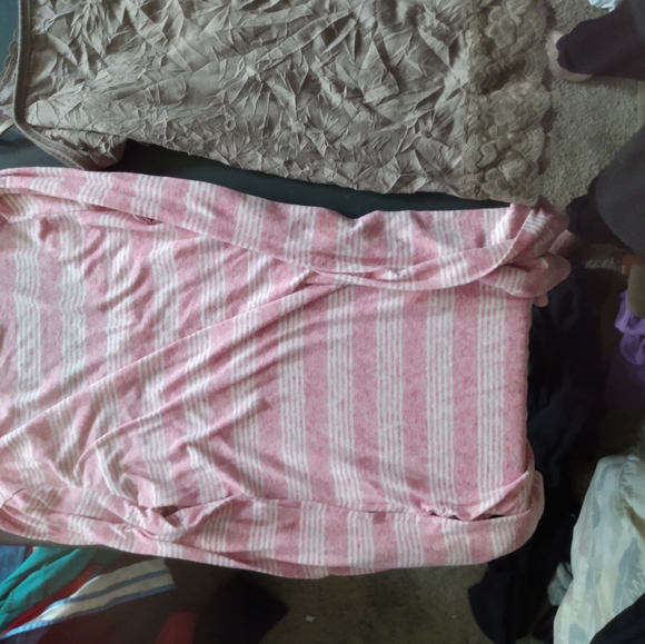 Shirts - Picture 13 of 16